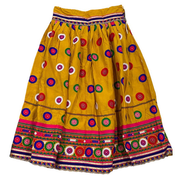 Women's Yellow & Pink Circle Design Indian Chanya Choli (M/L) - Picture 5 of 15